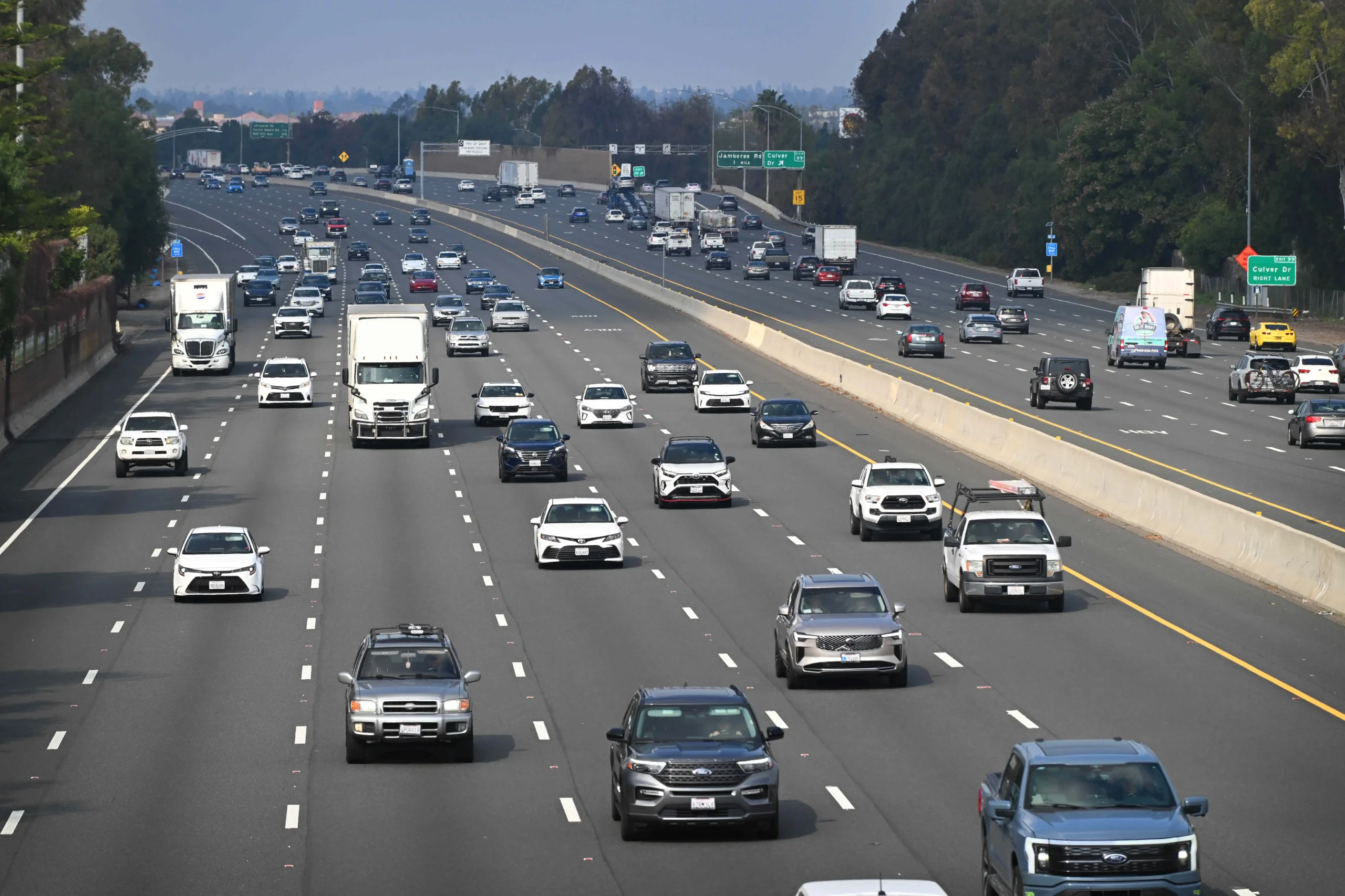 Irvine auto body shop — Dentco Auto Body serving Irvine CA drivers